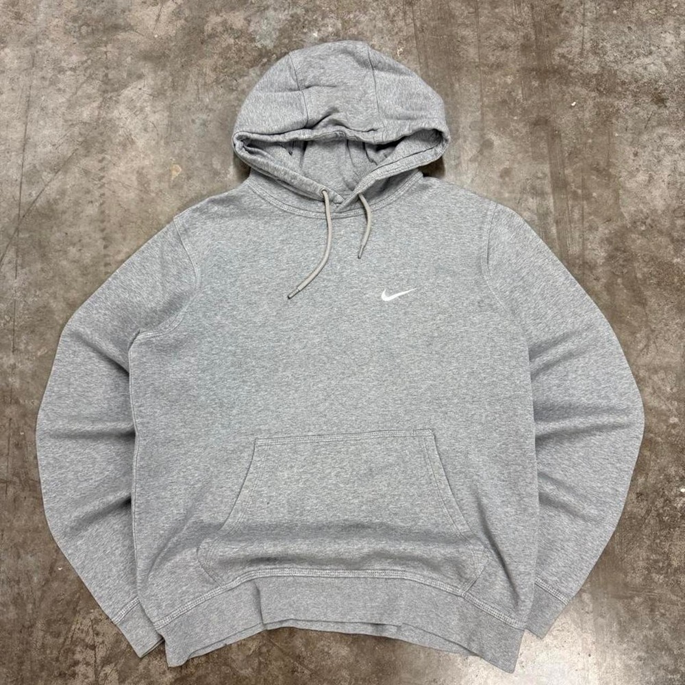Y2K Nike Gray Essential Hoodie Size M